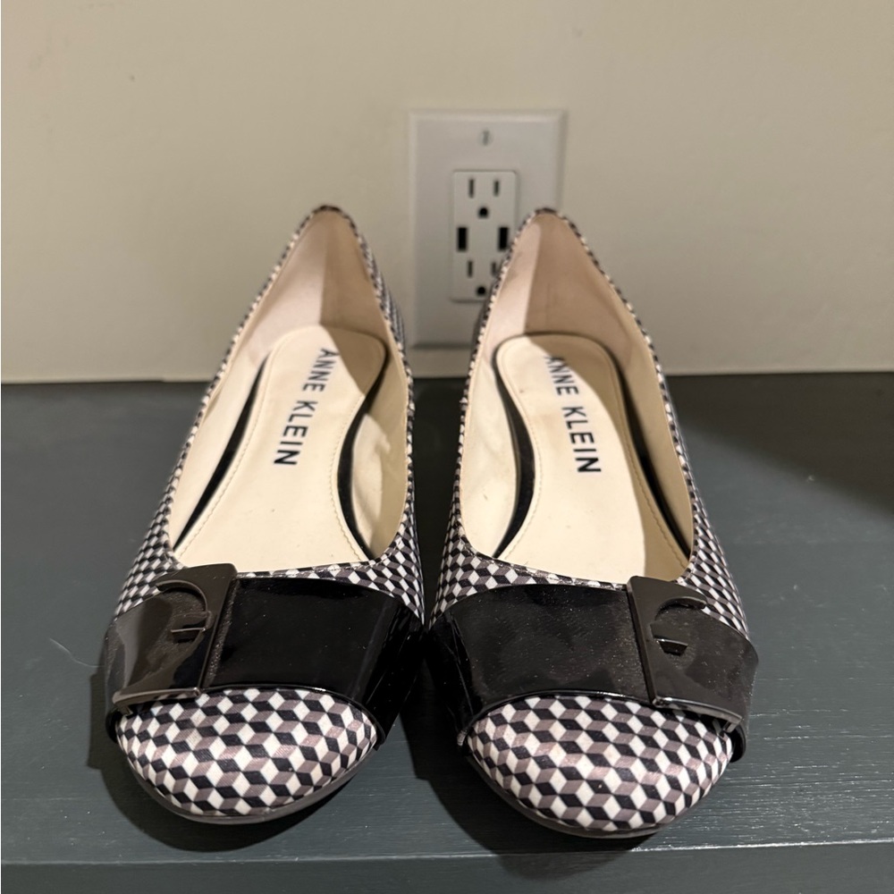 Gently Worn Anne Klein Dress Shoes